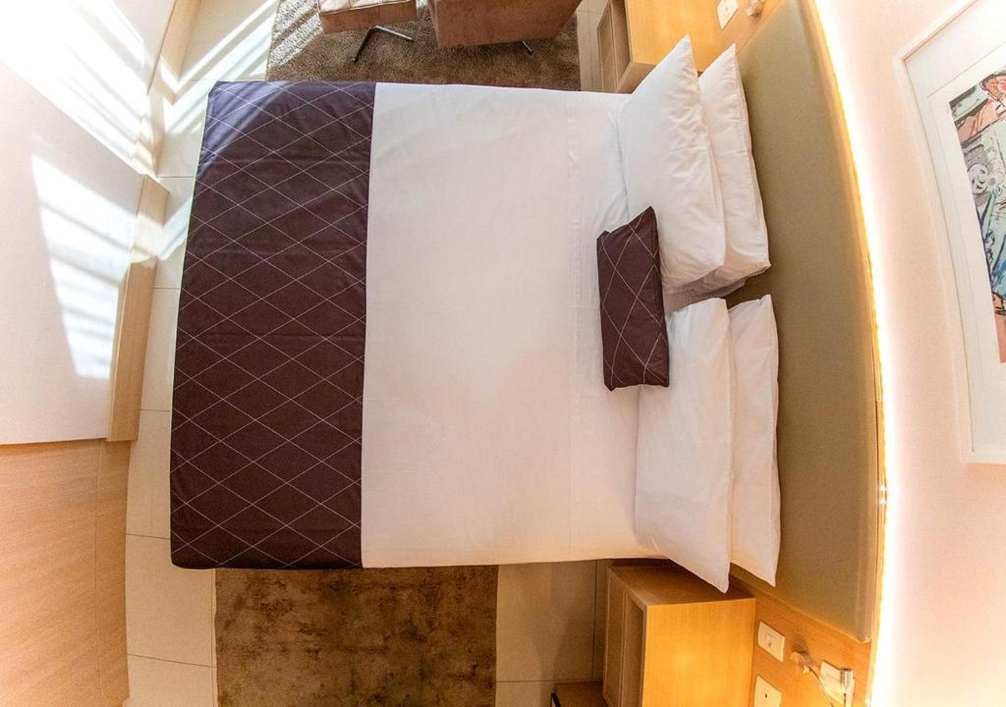 卡利南喝普鲁斯尊贵酒店 巴西利亚 外观 照片 A futon