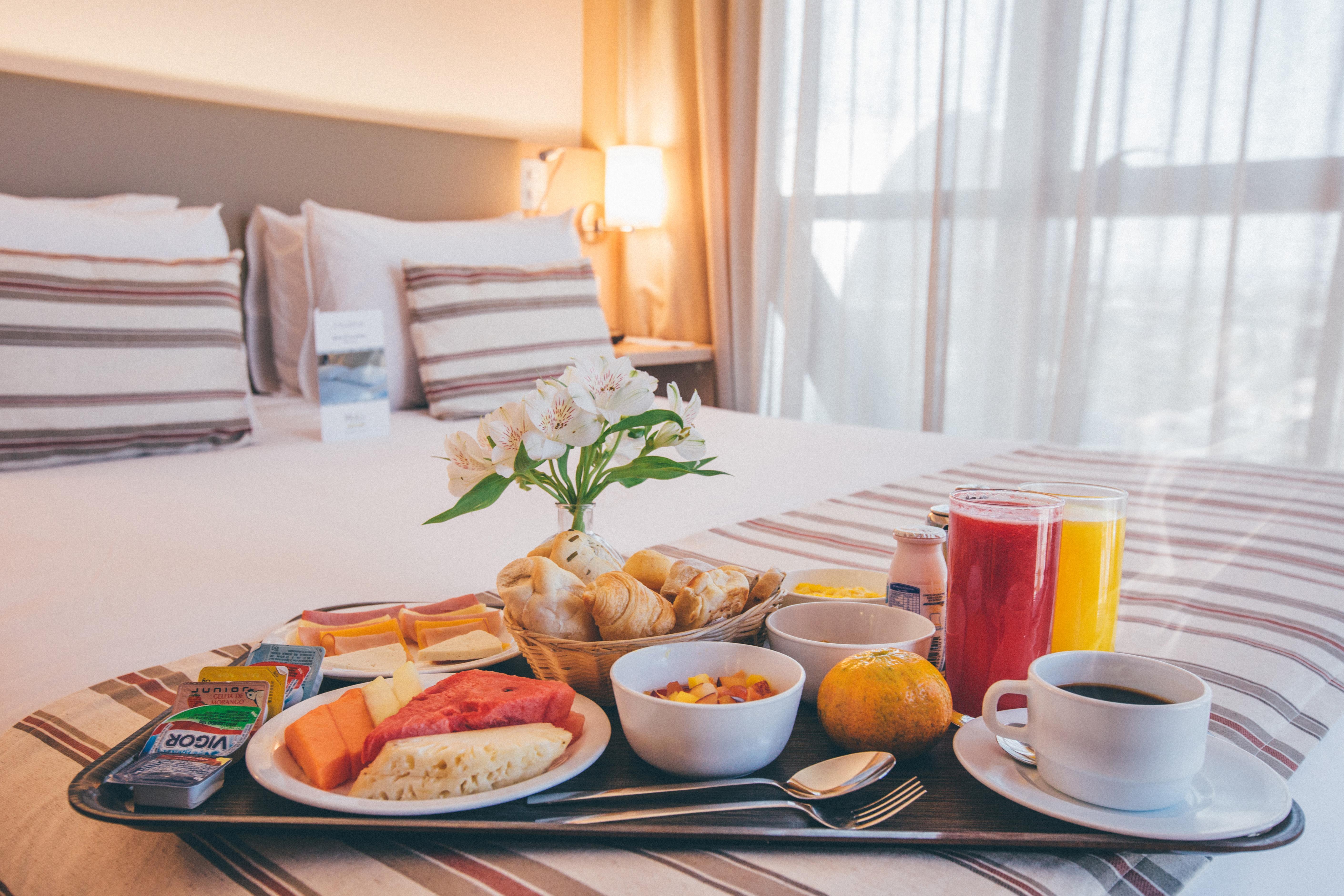 卡利南喝普鲁斯尊贵酒店 巴西利亚 外观 照片 Room service